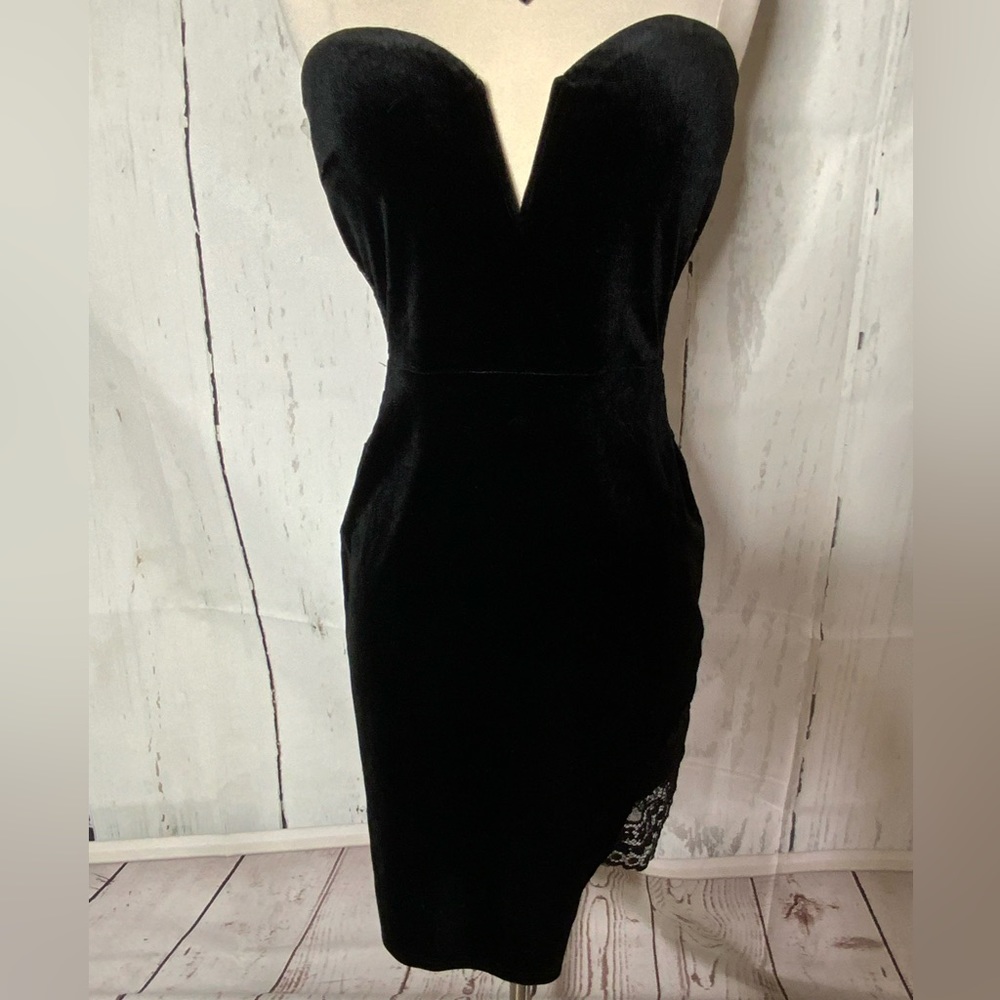 FASHIONNOVA Dress - Picture 11 of 12